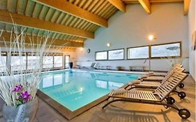 Appartements en résidence sport d'hiver, piscine, jacuzzi et sauna